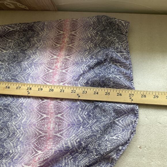 Catherines Shirt Women 1X 18/20W Purple Geometric Print Flowy Lightweight Top - Picture 9 of 9